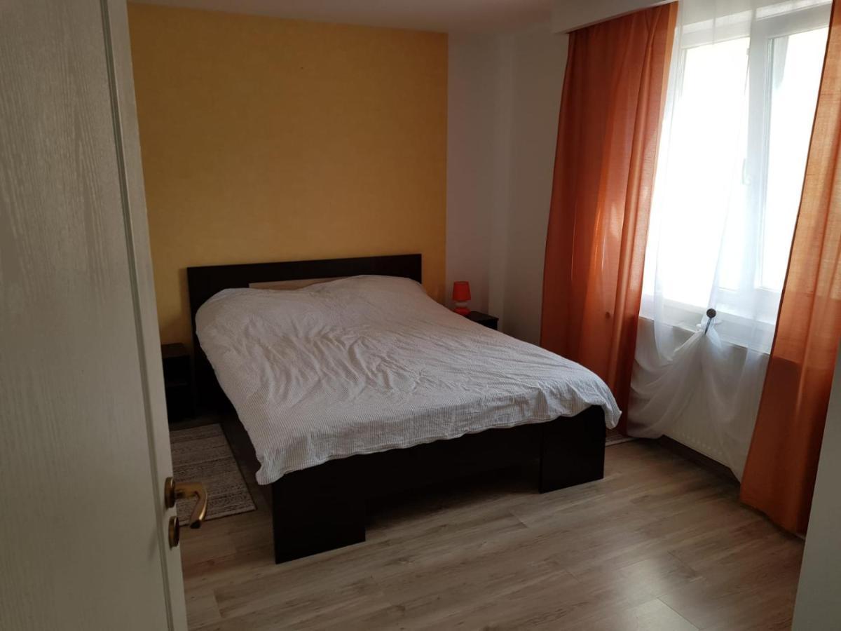 Apartament 8 Central Marosvásárhely Kültér fotó