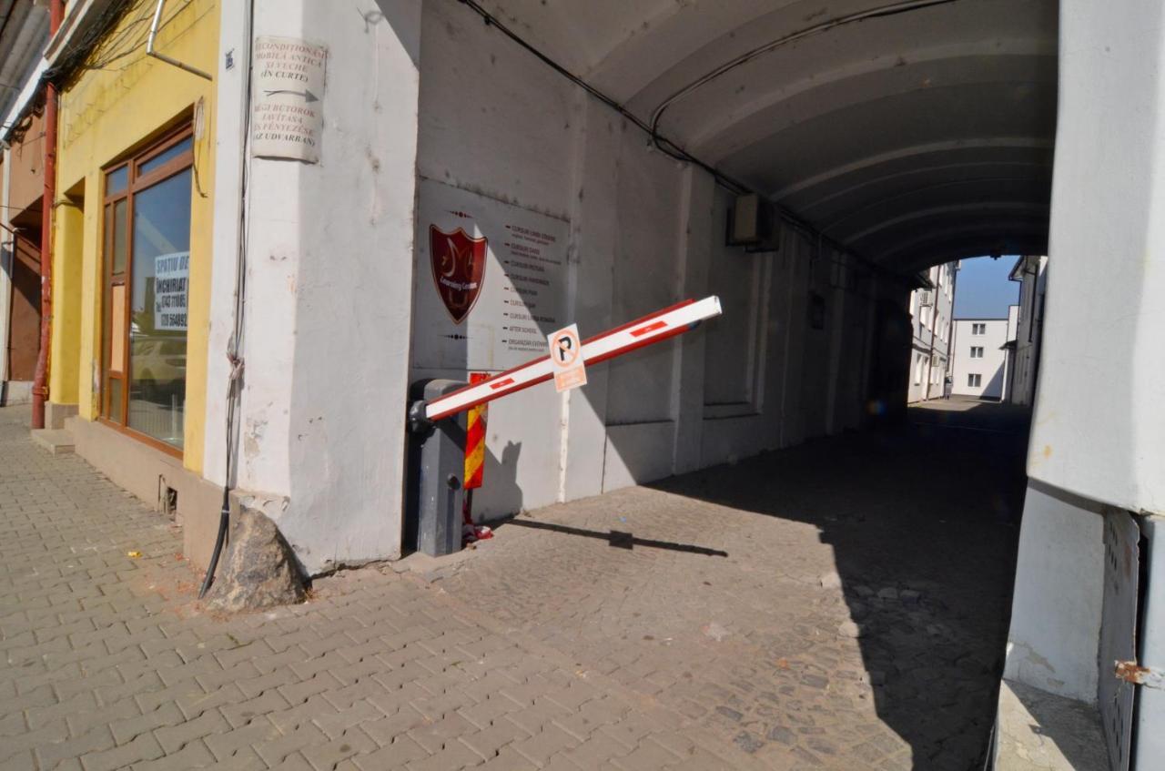 Apartament 8 Central Marosvásárhely Kültér fotó