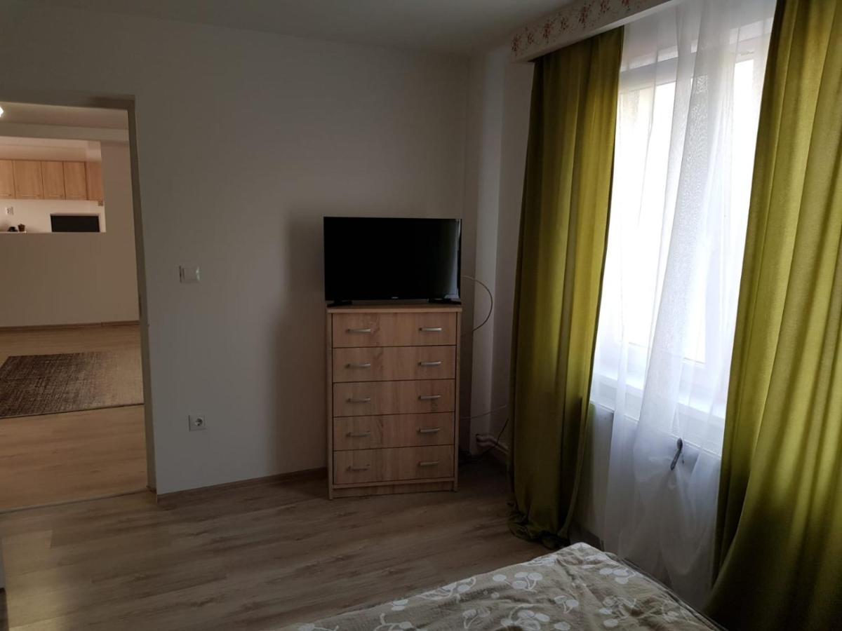 Apartament 8 Central Marosvásárhely Kültér fotó