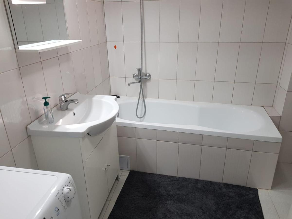 Apartament 8 Central Marosvásárhely Kültér fotó
