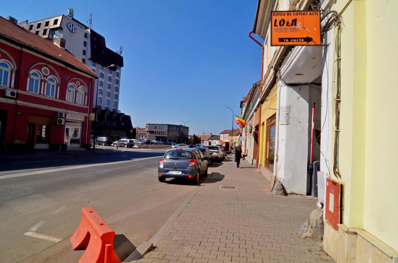 Apartament 8 Central Marosvásárhely Kültér fotó