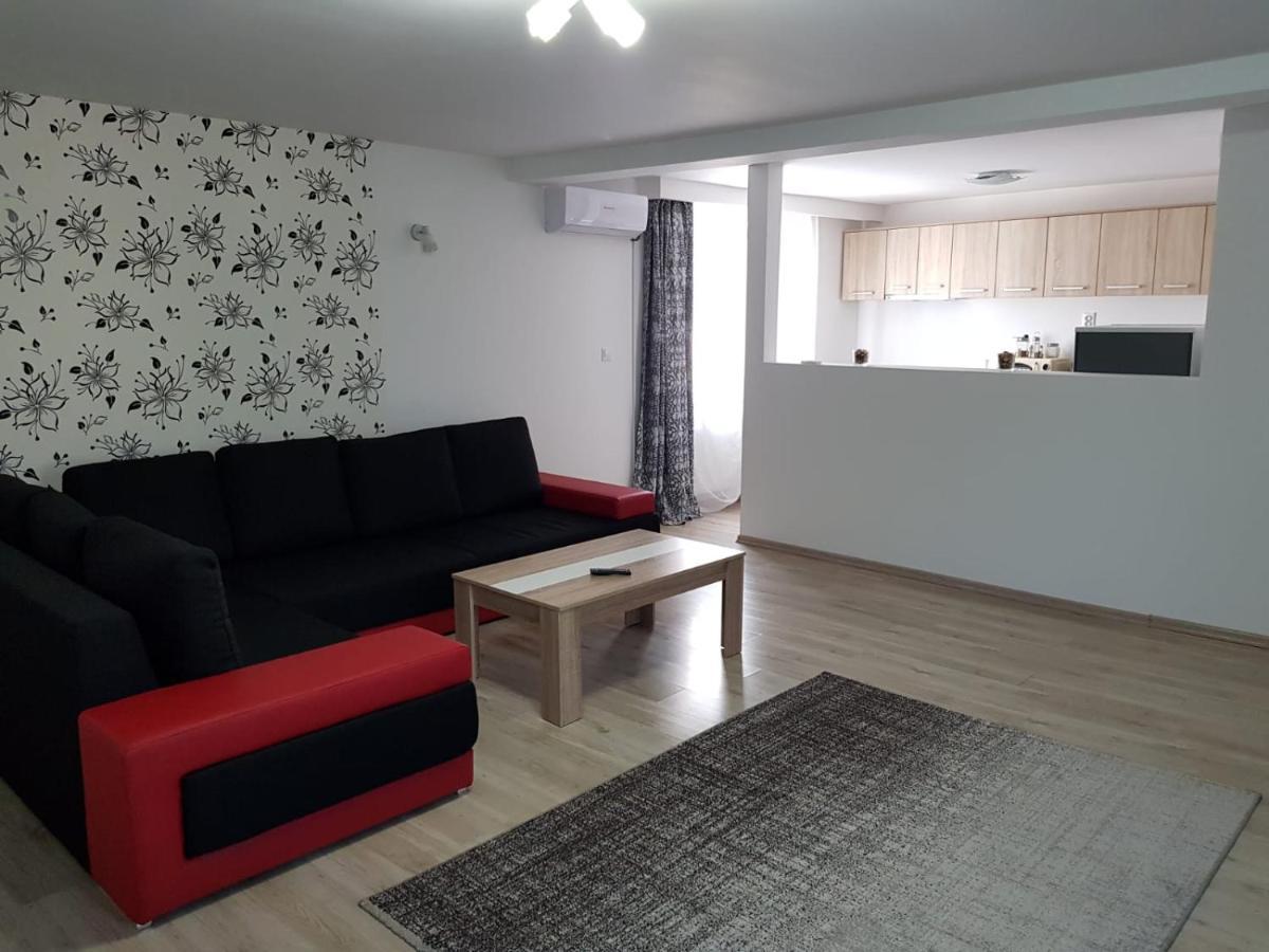 Apartament 8 Central Marosvásárhely Kültér fotó