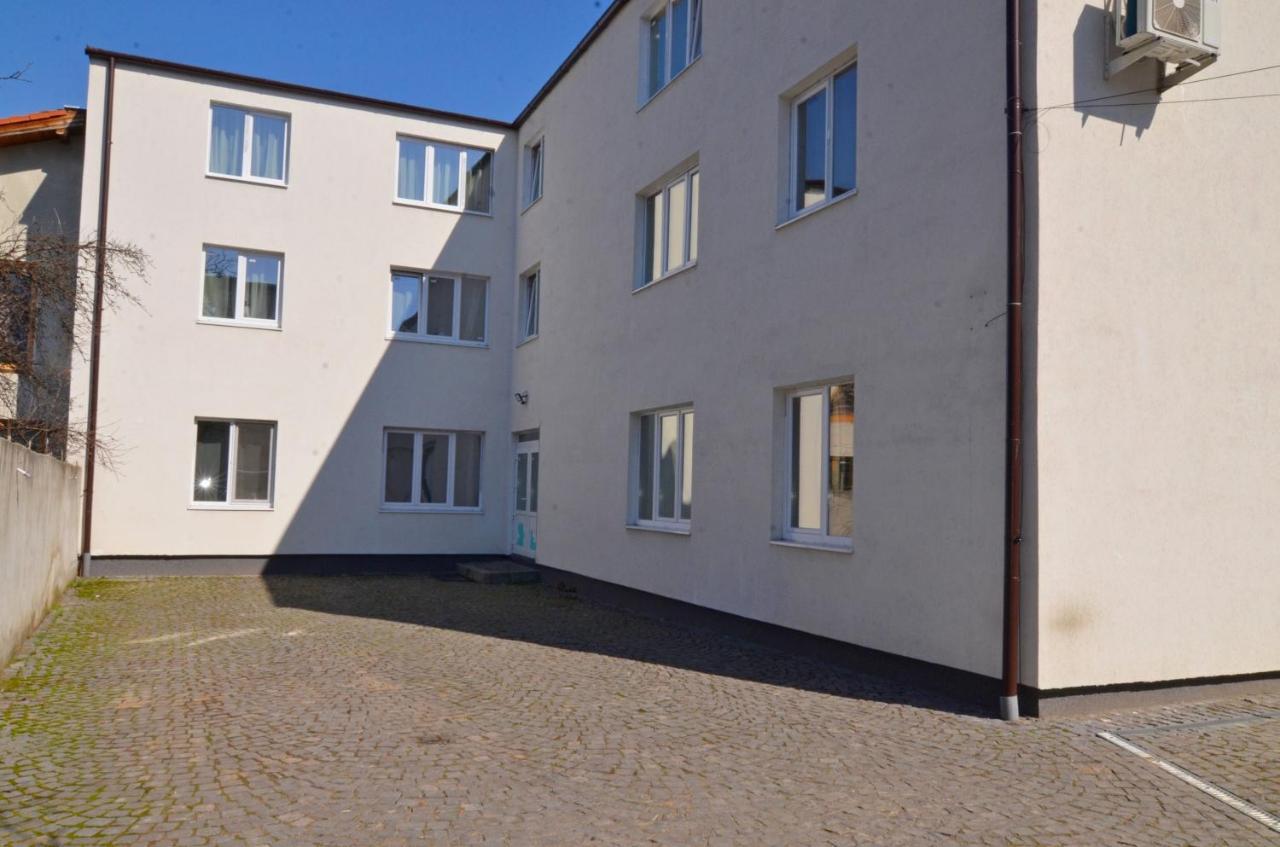Apartament 8 Central Marosvásárhely Kültér fotó